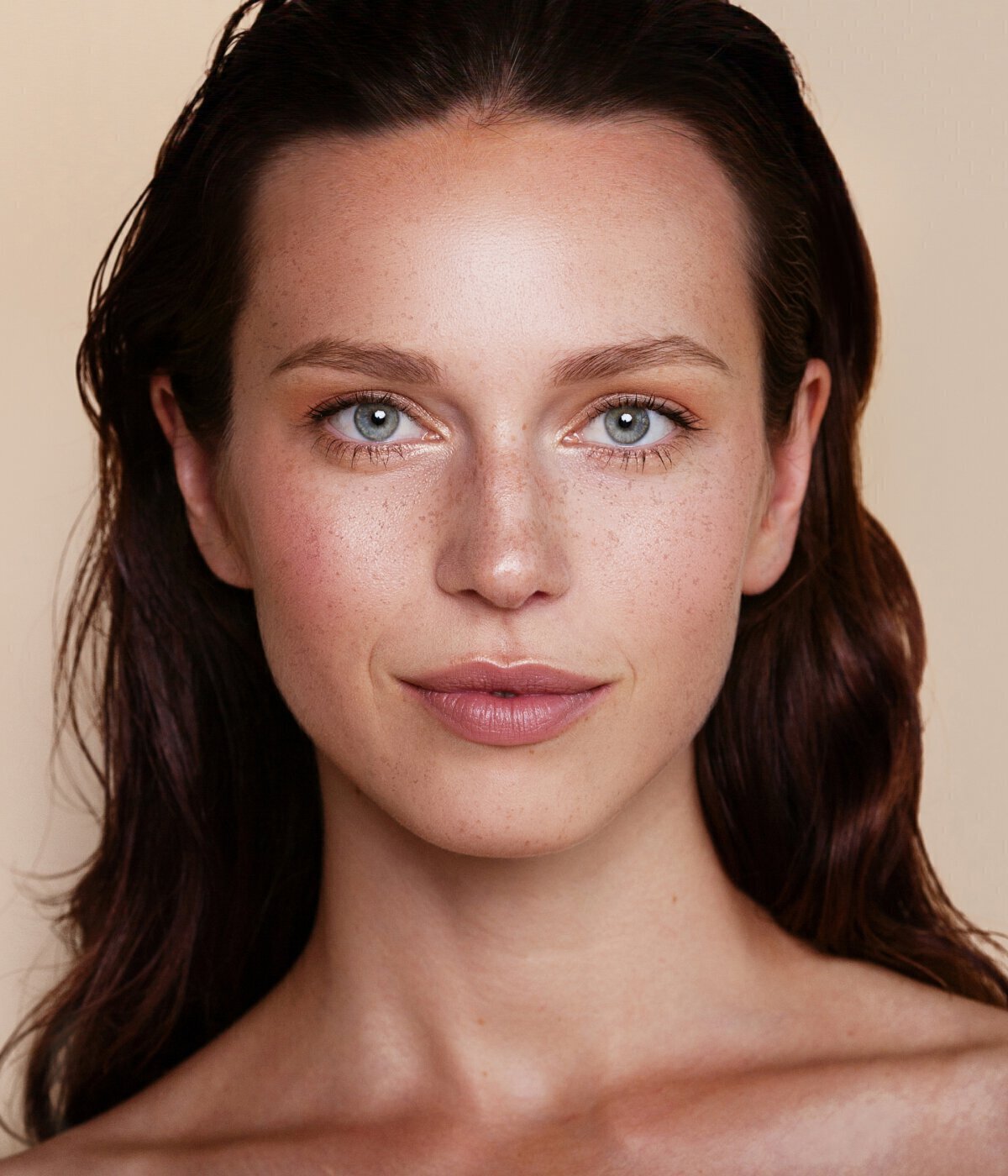 Jupiter med spa model with brown hair