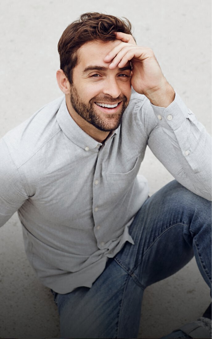 Jupiter med spa model with gray shirt